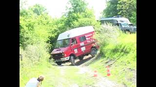 Le Gros Rouge Au Début Cest Bibi Iveco Dangel Bremach Land Rover Pinzgauer Mercedes Sprinter 4X4
