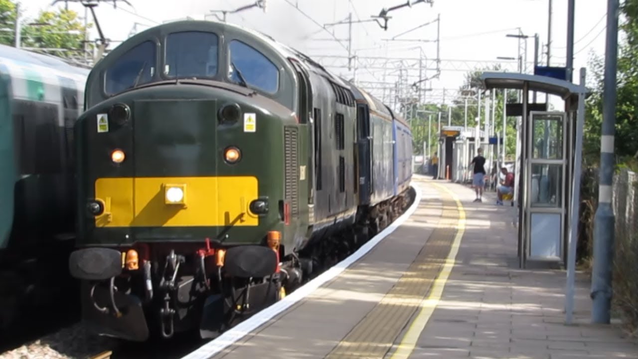 LSL 37521 + 57007 passing Bushey with a 2 tone. 30/7/24.