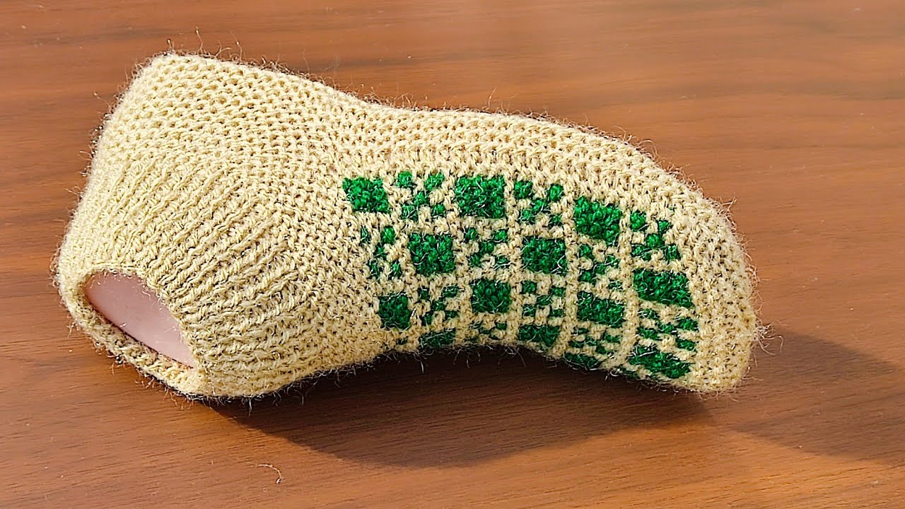 Beautiful & Warm! Knit Checkered Slippers in 2 Colors (Beginner Friendly)