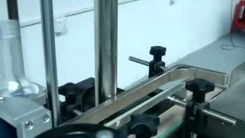 Automatic Round Bottles Label Applicator with Fix Position Function