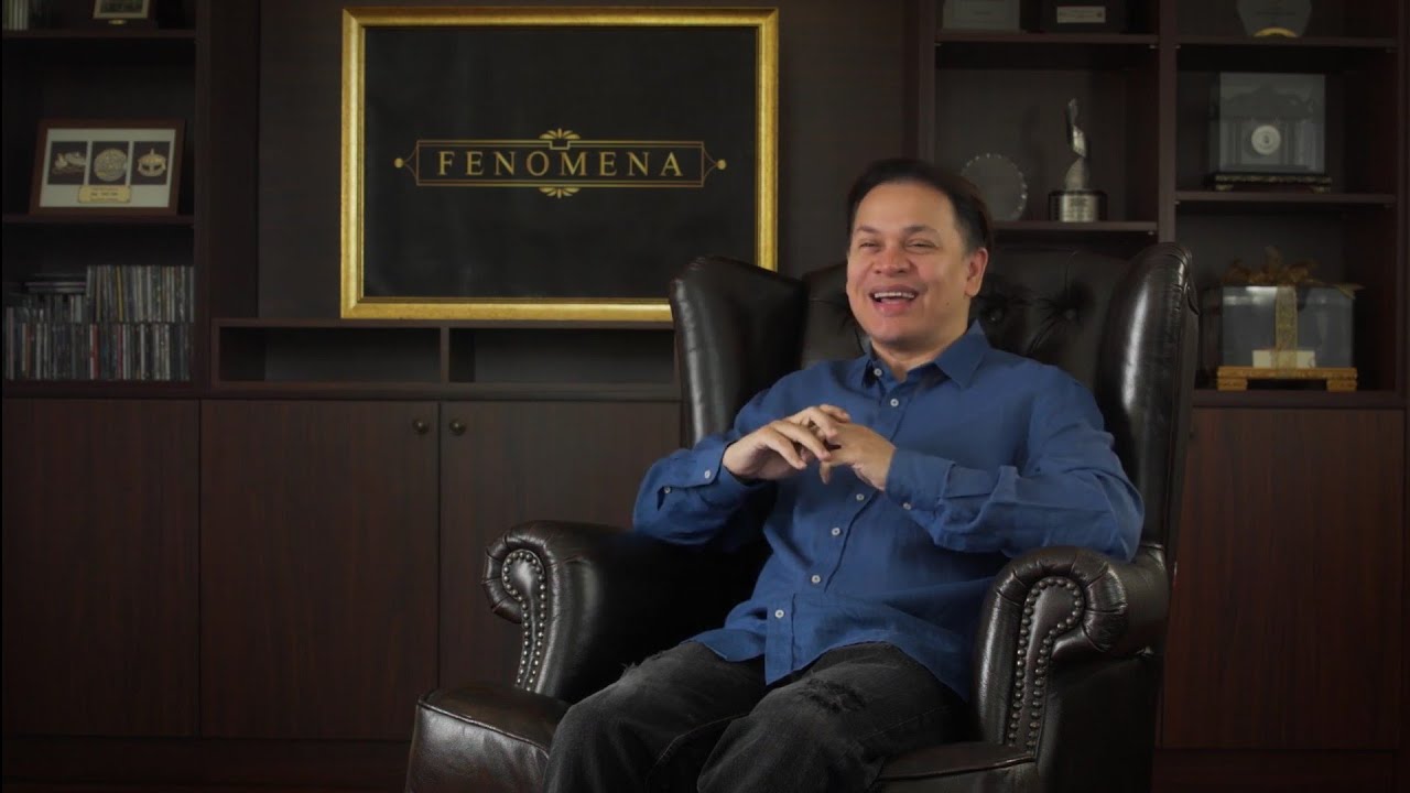 Fenomena - Pekerjaan Pertama