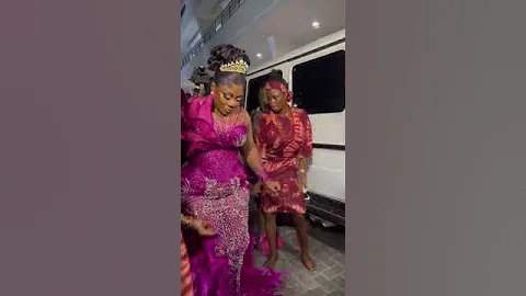 Wumi Toriola's Grand Entrance At Queen Latifah Movie Premiere
