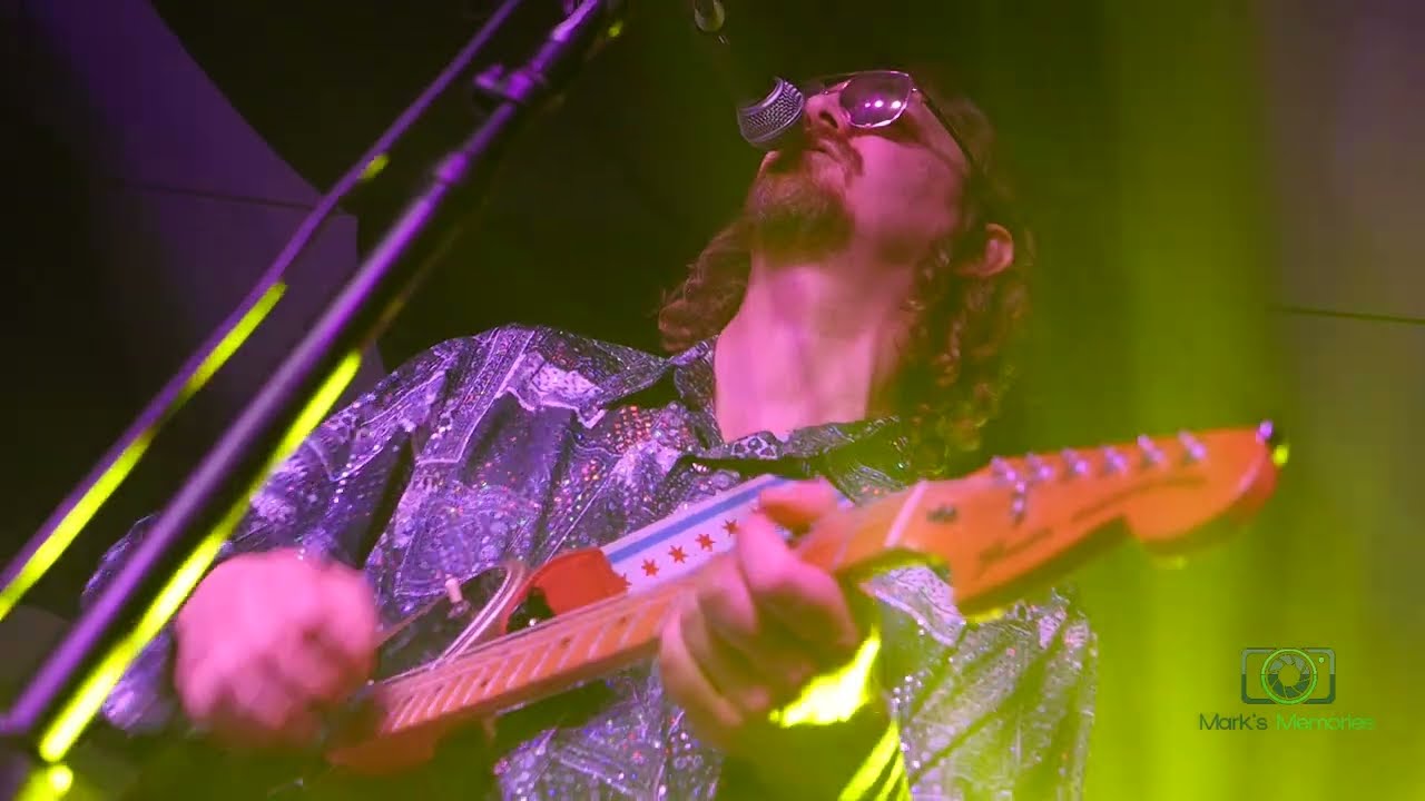 Sean McLean & the Vibetenders | 2023-11-25 | Moon Glow