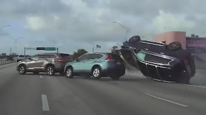 Teens Involved in Car Crash That Was Like a Movie Scene - DayDayNews