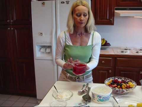 Betty's Dramatic Springtime Fruit Salad Recipe