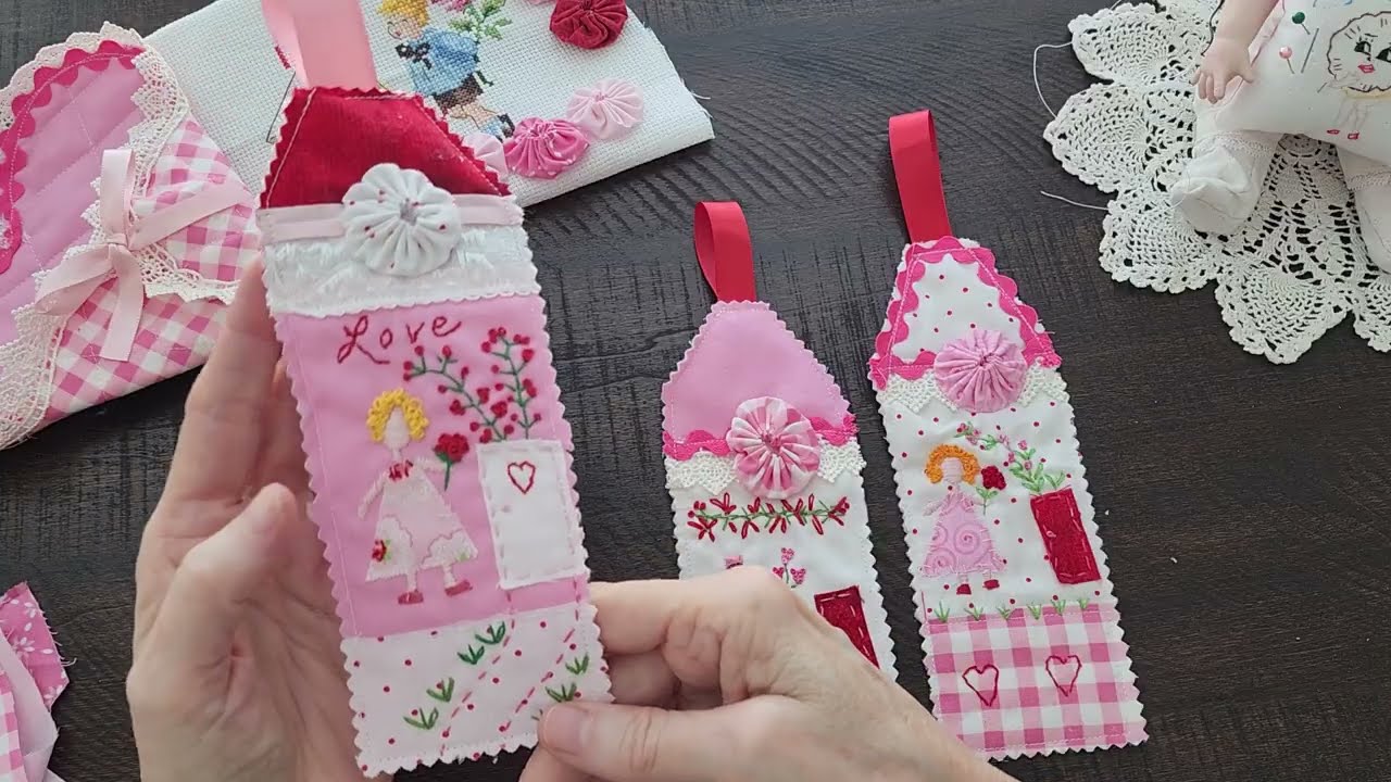 Урок по изготовлению закладки для книг в виде домика из ткани ко Дню святого Валентина