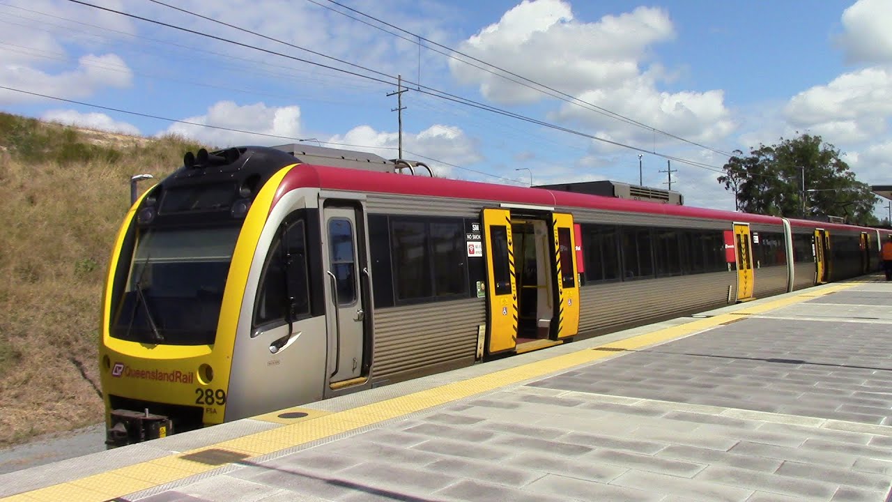 QR Gold Railway - Roma Street to Lakes - YouTube