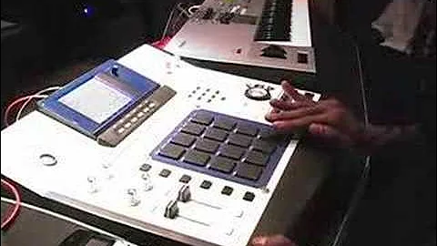 RAWBEATZZ MAKING TRACK ON MPC4000 VOL 4 @ PATCHWERKS IN ATL