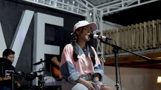 Syahiba Saufa - Esem Guyu Isun (Live Music)