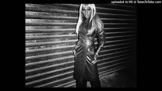 Lil' Kim - Queen Bitch Pt. 2 [Remix] (feat. Jay-Z) (Clean Version)
