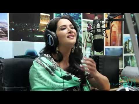 الفنانة زين عوض تغني يا ترى تهواني في ع الطريق MazajFM
