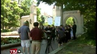 IU Employees Wear Black in Solidarity