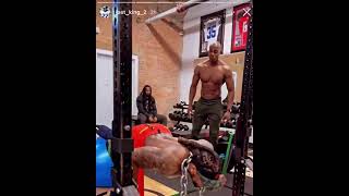 Derrick Henry's insane workout shows strength, flexibility, balance