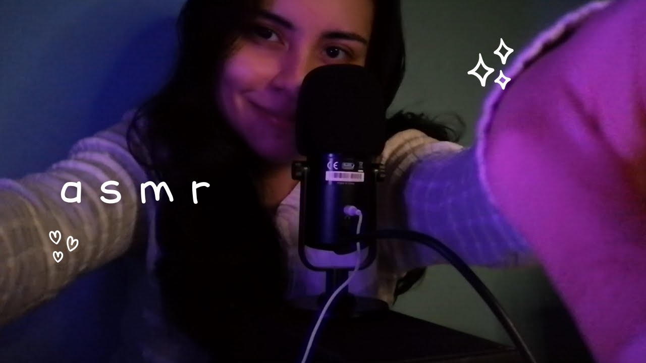 ASMR, relájate mucho con susurros muy cerca del micrófono, platicando un poquito. Gabi asmr