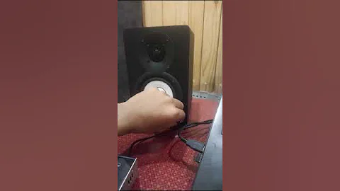 Yamaha HS4 Studio Monitors 4.5" Pair Order now visit www.rdxmusicstore.in 9074419099