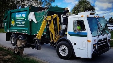 Waste Pro | Mack LEU - Heil Durapack Python Side Loader