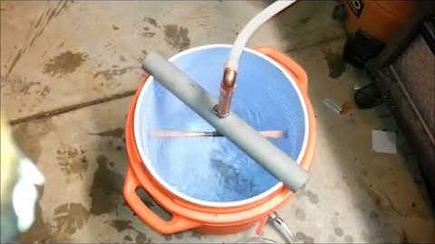 Rotating sparge arm