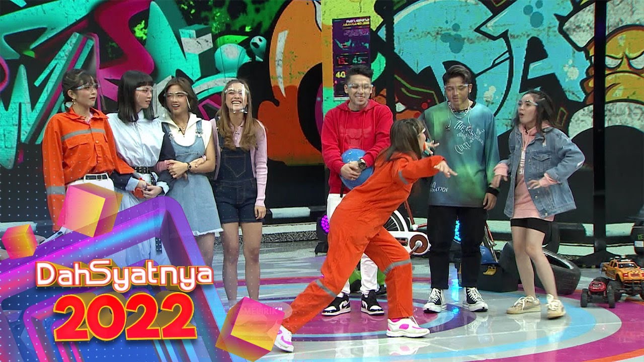 SKETSA MONTIR CANTIK BIKIN LELAKI MELIRIK WITH STAR BE - DAHSYATNYA 2021