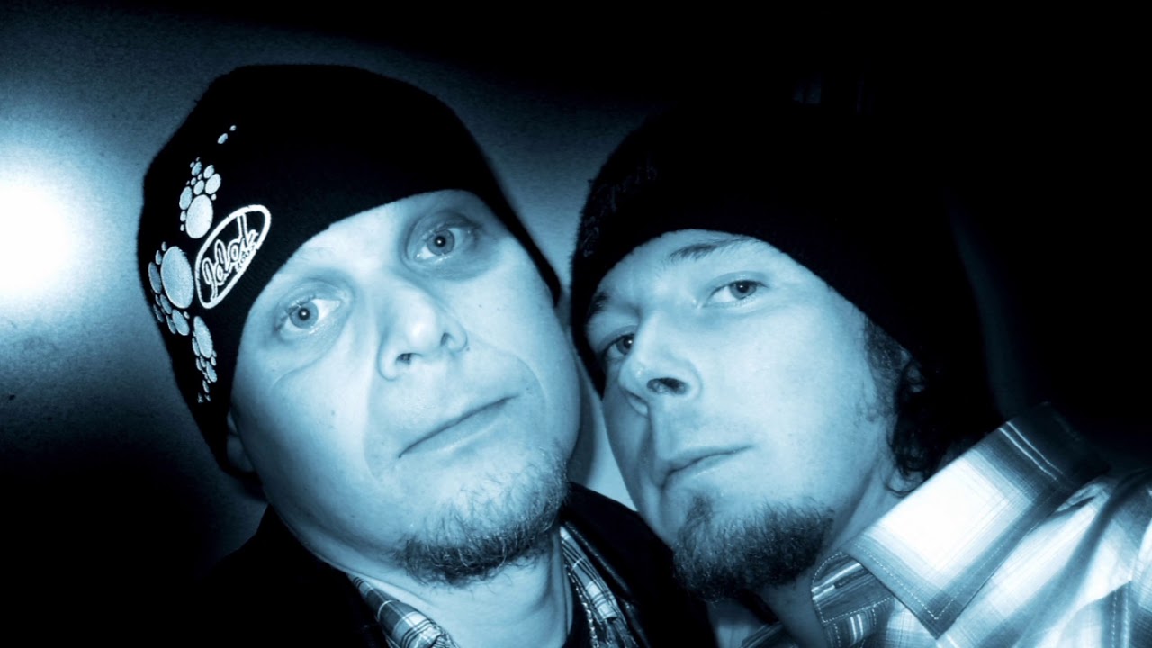 Hon gör mig galen - Johan & Johnny (Ulf Lundell cover) - YouTube