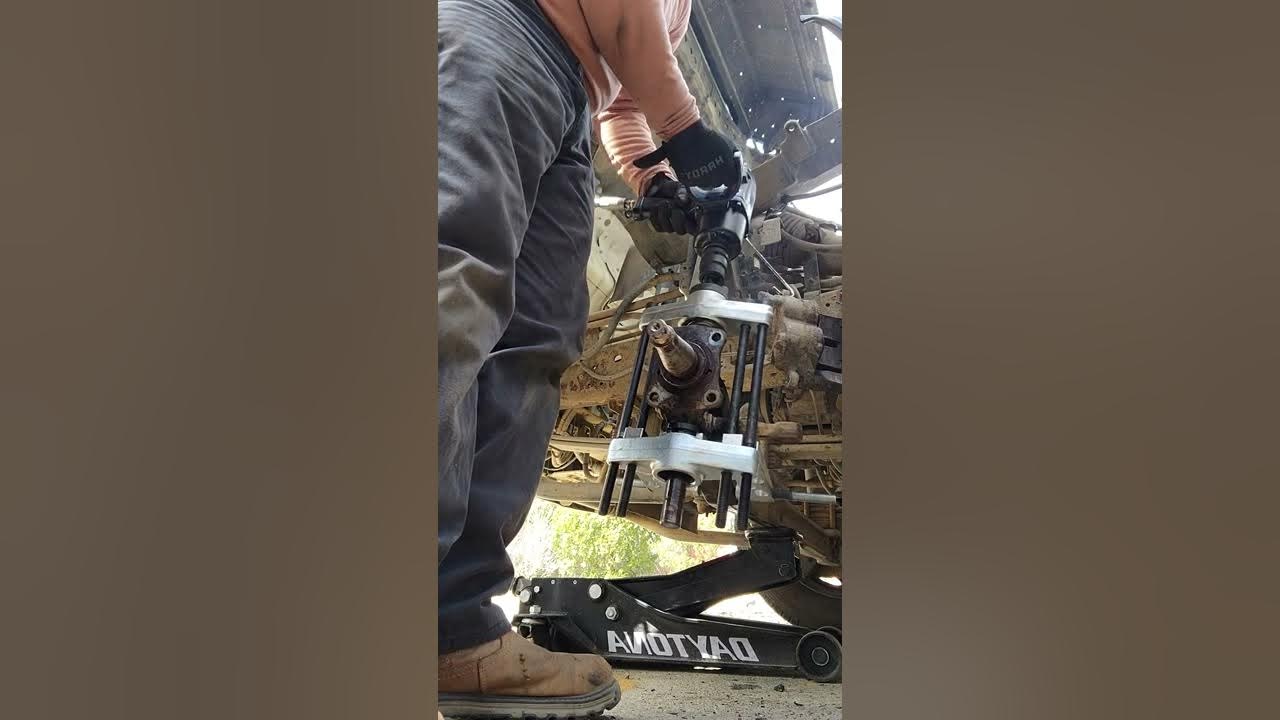 isuzu npr the king pin stuck steering wheel turning hard YouTube