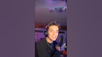 Thumbnail of noah cantando deixa acontecer naturalmente 😘❤️