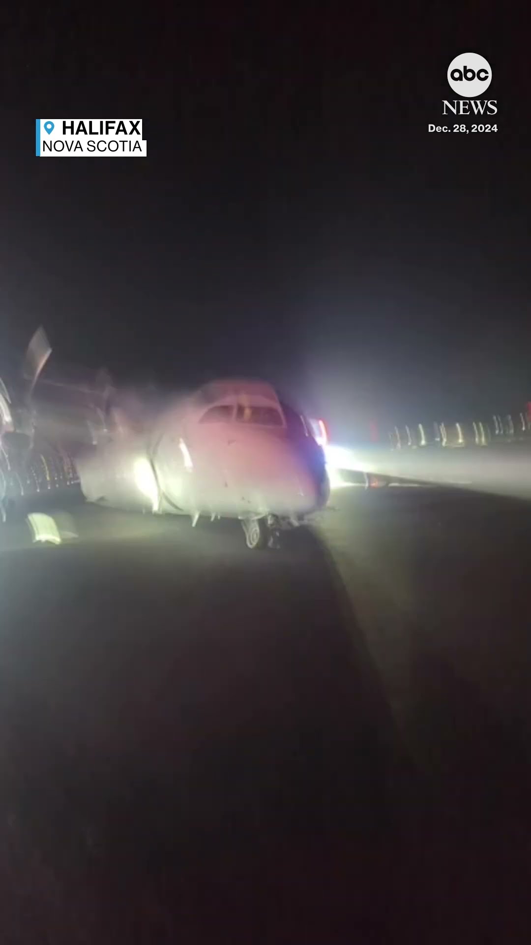 Plane wing turns into fireball during terrifying landing - ABC News