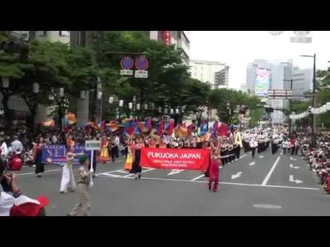 精華女子吹奏楽部　博多どんたく2014年5月4日　パレード