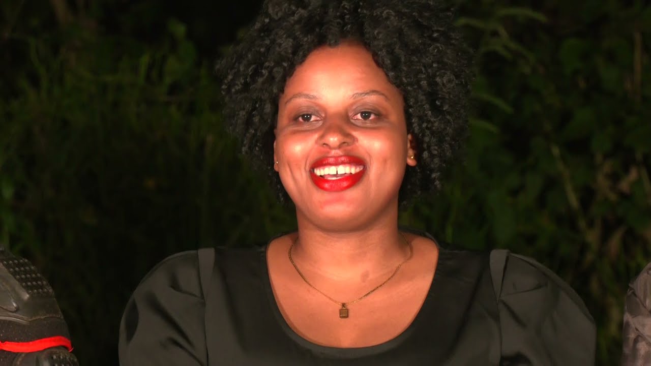 Girlfriend wangye agizire ngu  mwesasire kandi tinyine nshobi yona eyimukozire