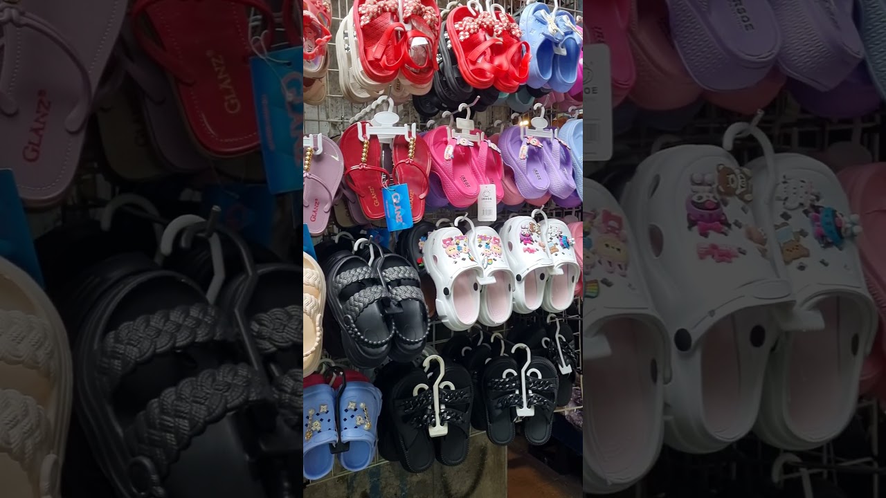 Sandal karakter lucu labubu, kuromi 