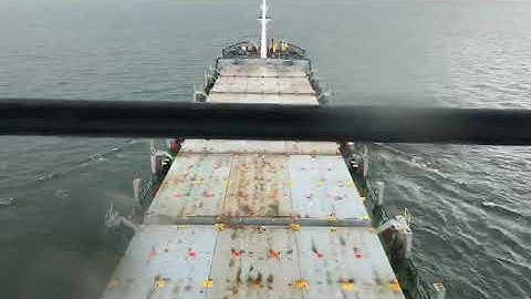 Floating Dock - Docking a ship inside (Time Lapse)