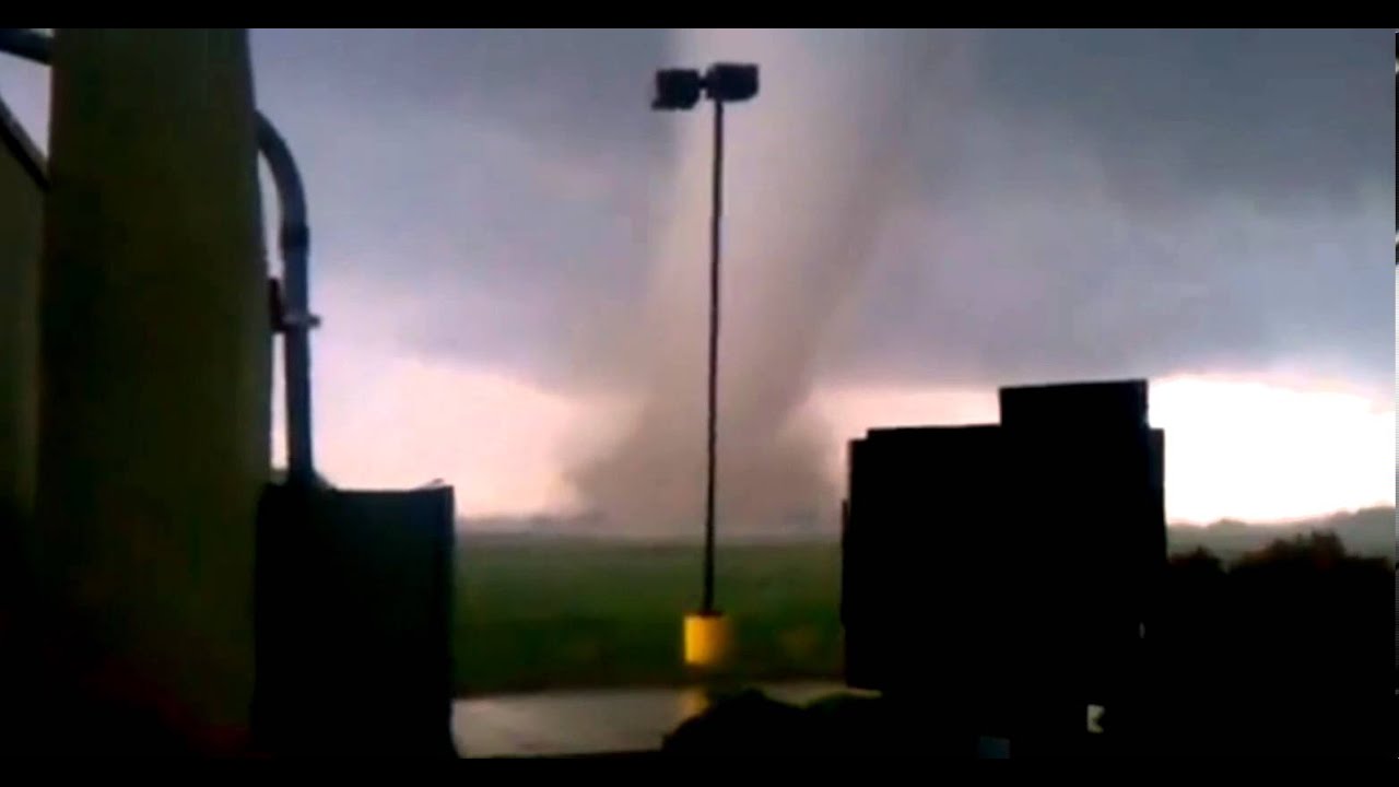 TORNADO RAW VIDEO! - Cell phone video of Oklahoma Tornado - YouTube