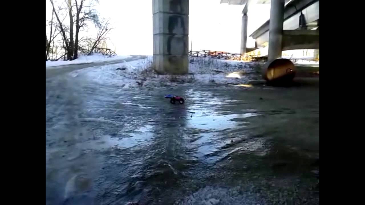 ukraine country religion RC car bash, HPI Savage Flux HP. 4s 150A winter, snow Kiev. Ukraine.