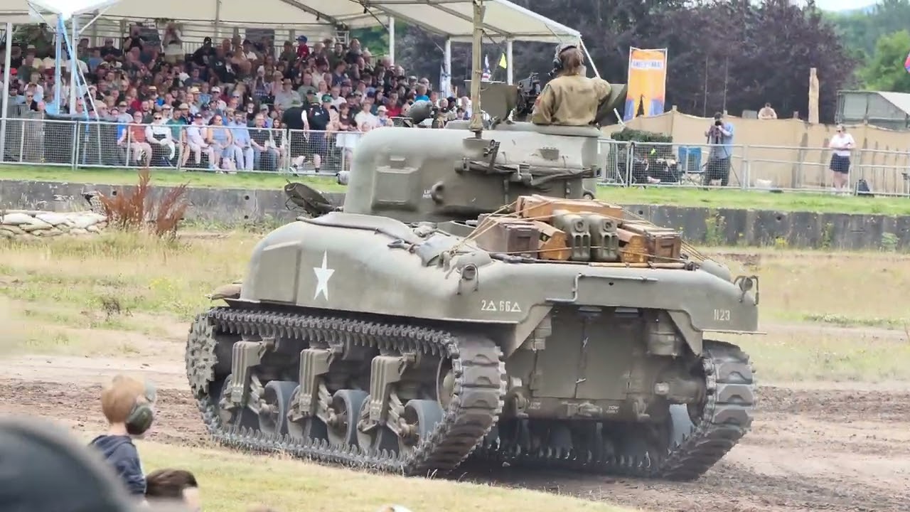 bovington tank museum tankfest 2025 M5 Chaffee M4 Fury display 4k video