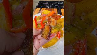 Chicharrón con tostones al mojo