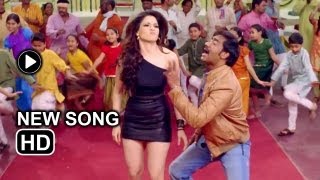 ... by http://www.bollywoodlife.com in this hilarious number, ajay
devgn brings together all the k...