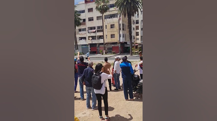 يا ربي السلامة لحظة سقوط عمارة سكنية حديثة البناء  بالدار البيضاء. والسلطات تفتح تحقيقا