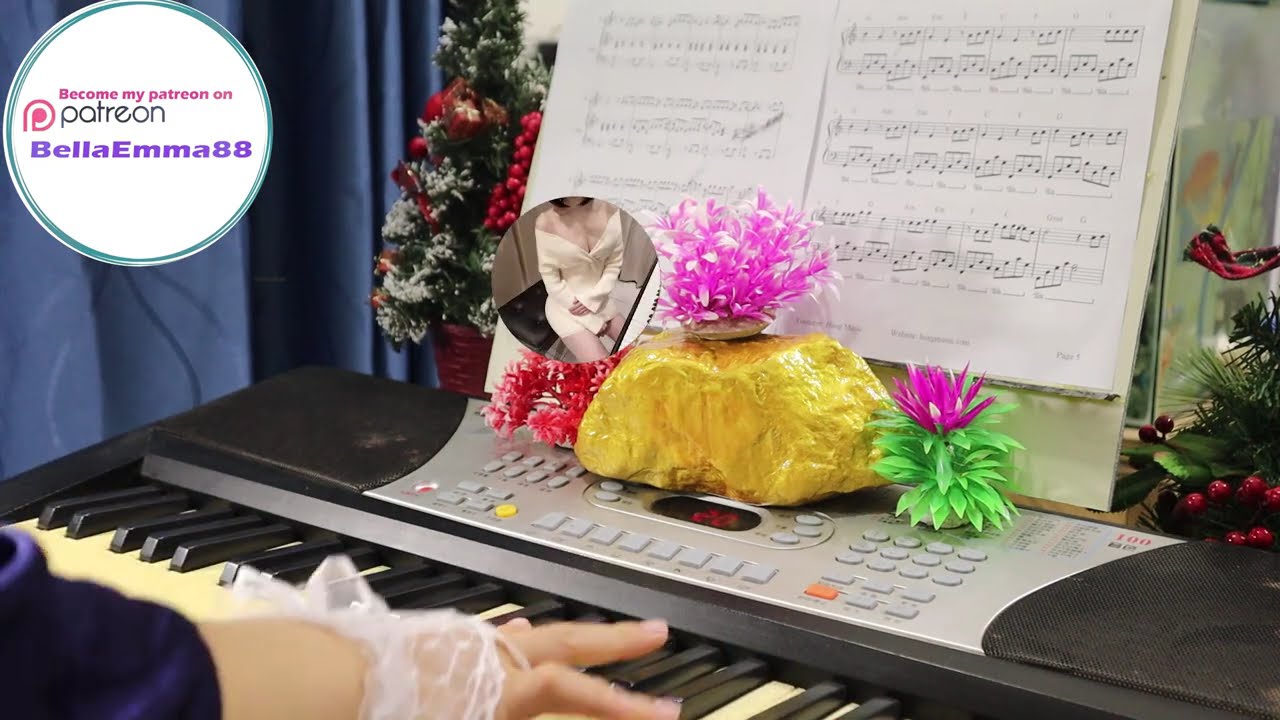 Girl Solos Piano Soothing, Relaxing with Uplifting Melodies