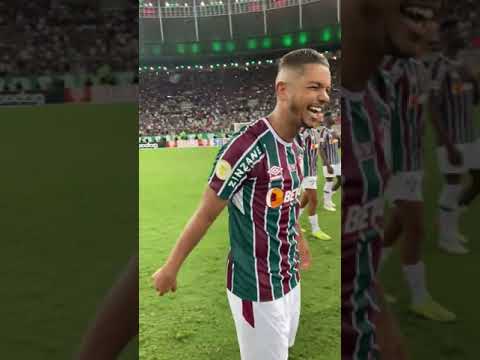 David Braz comemorando