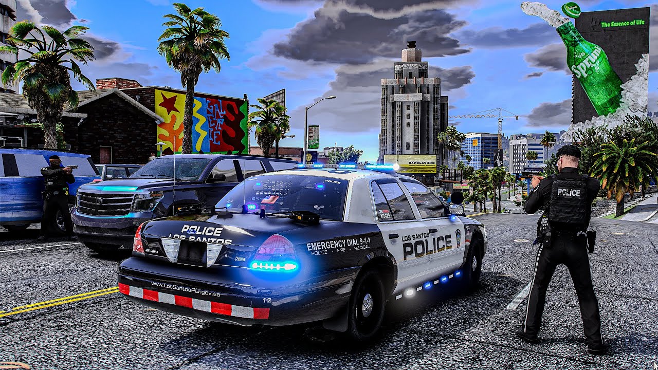 Playing As A Police Officer in GTA 5 LSPDFR City Patrol Gang Shootout ...