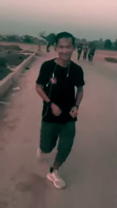 Story WA romantis jogging jomblo sendirian