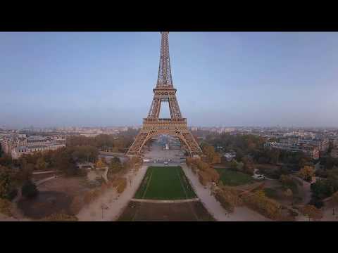 Visitez la Tour Eiffel en réalité virtuelle à 360°