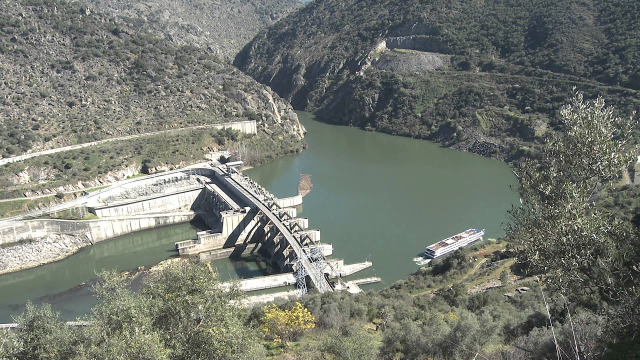 Douro, da estação de Alegria, barragem da Valeira e Ferradosa