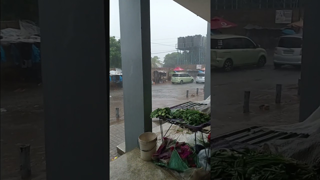 Maputo hoje chuvas intensas , protejam as crianças. .🇲🇿