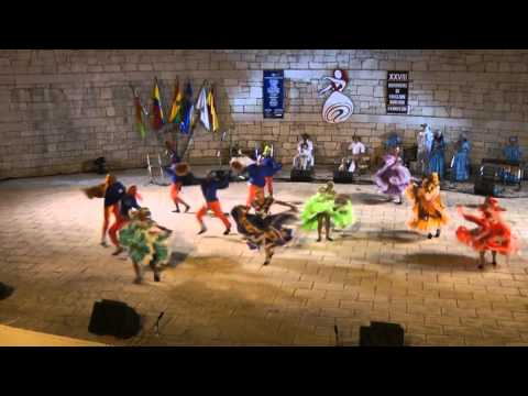 Colombian folk dance: Caderona - Agrupación Artística Danzar