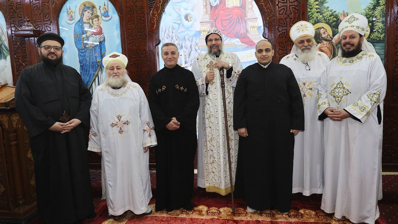 قداس رسامة اباء كهنة جدد بايبارشية ديرمواس ودلجا بيد الانبا بقطر والانبا ديمتريوس والاباء الاساقفة