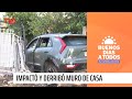 Versiones contradictorias en accidente: Auto impactó y derribó pared de casa en Maipú
