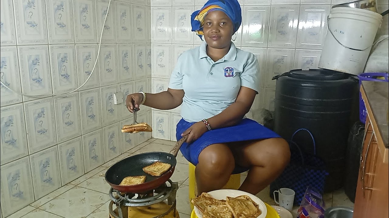 How to Cook Simple delicious African village Snacks For Breakfast 🥞🥞// with African Village Girl 