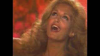 Dalida.   Parle plus bas.