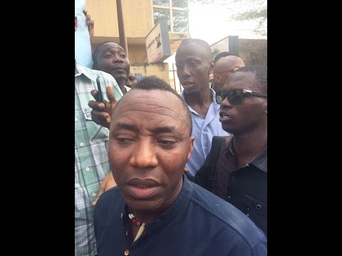 Omoyele Sowore Addresses The Public Outside State C.I.I.D Police Station
