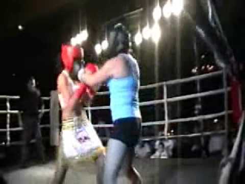 Pro Kaliesha West battles Patty Vallejo at Celebri...